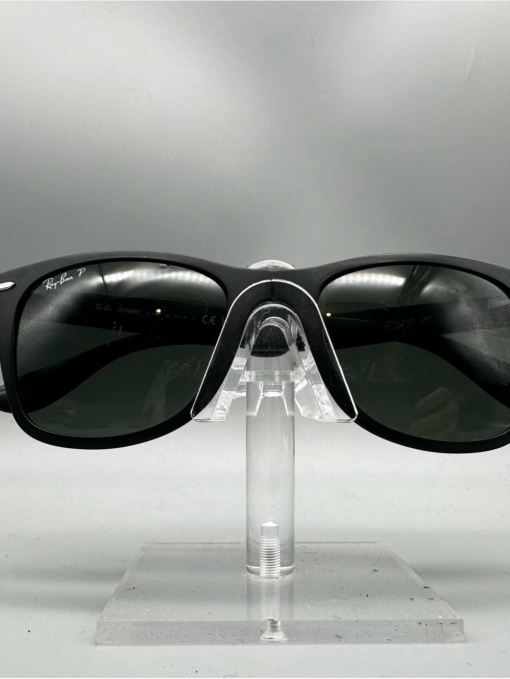 Ray-Ban RB4195 601-S/9A Liteforce Wayfarer Polarized Matte Black Sunglasses Flaw